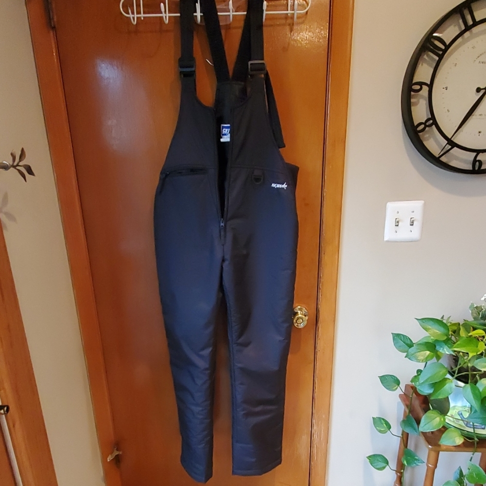 Snow pants